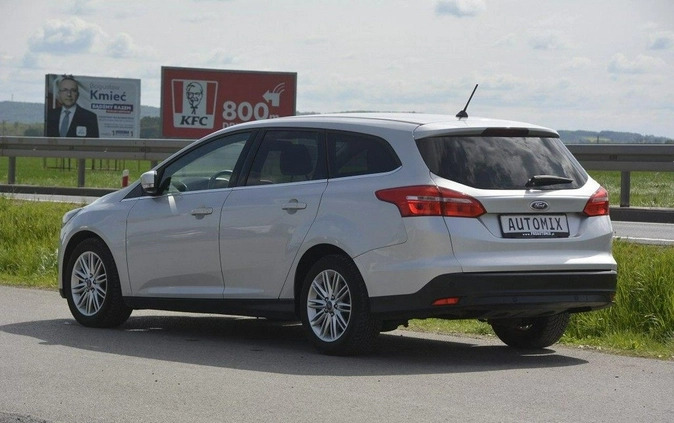 Ford Focus cena 44403 przebieg: 105617, rok produkcji 2018 z Zawiercie małe 497